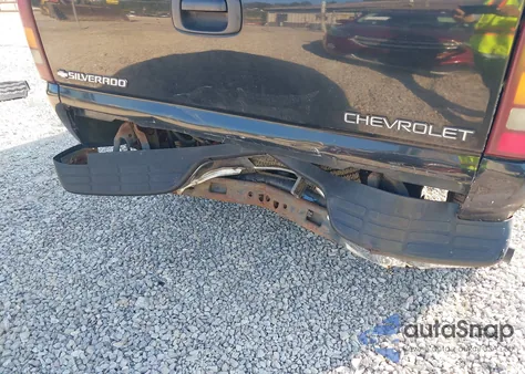 2001 Chevrolet Silverado 1500 Lt z USA, uszkodzony, nr VIN 2GCEK19T811154156